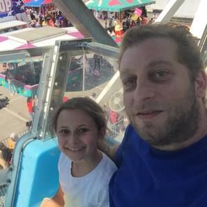 Meet your Posher, Dimitris